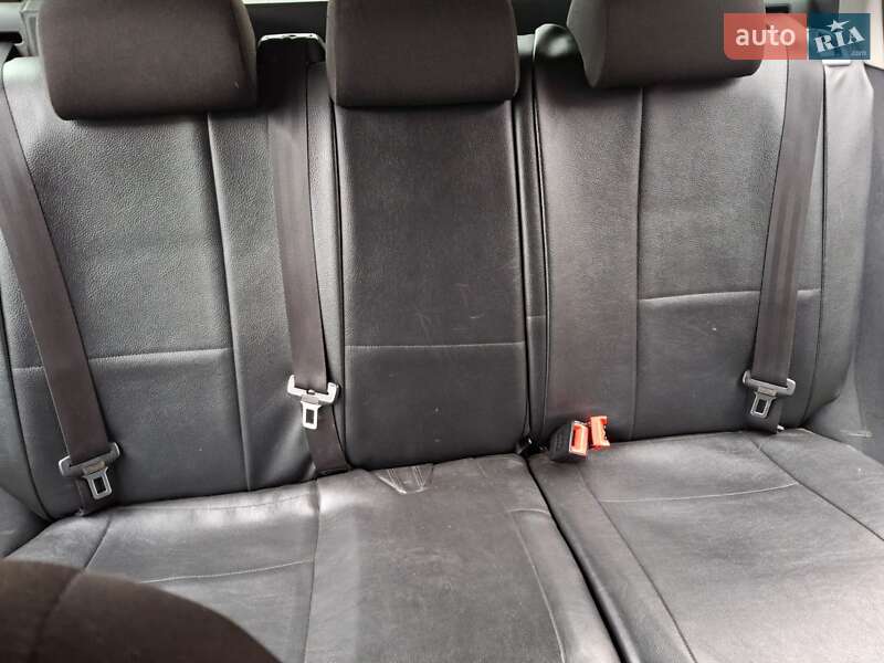 Універсал Skoda Fabia 2012 в Ужгороді