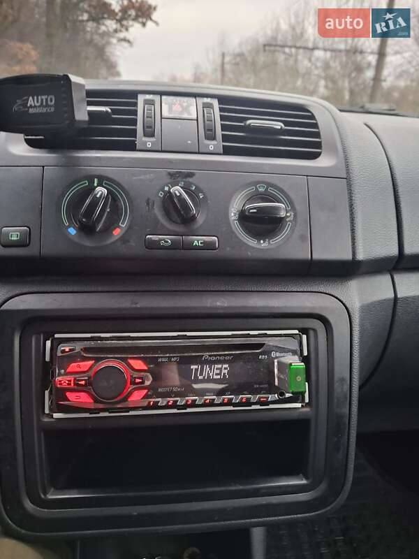 Універсал Skoda Fabia 2012 в Ужгороді