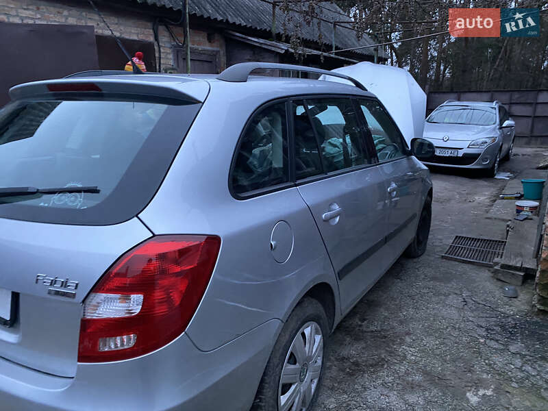 Универсал Skoda Fabia 2008 в Полтаве