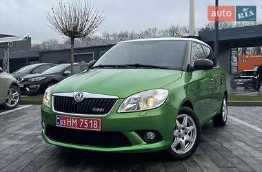 Хэтчбек Skoda Fabia 2011 в Луцке