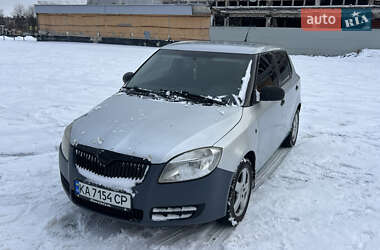Хэтчбек Skoda Fabia 2008 в Харькове