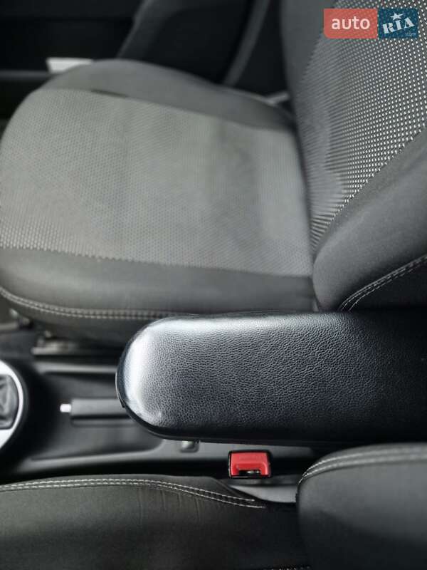 Хетчбек Skoda Fabia 2008 в Києві