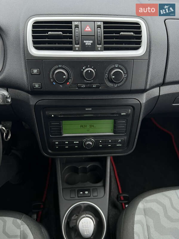 Універсал Skoda Fabia 2009 в Нововолинську