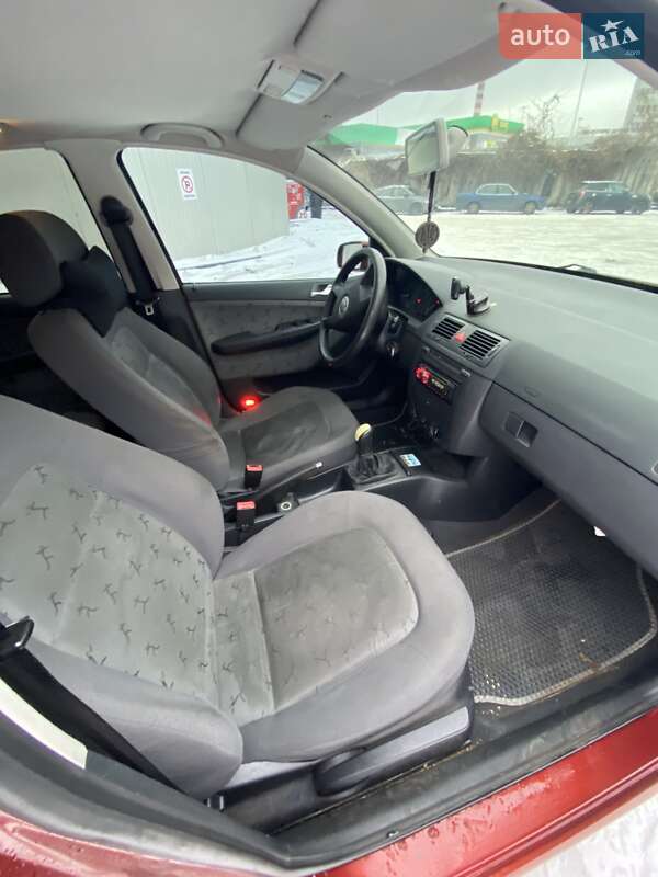 Универсал Skoda Fabia 2001 в Киеве