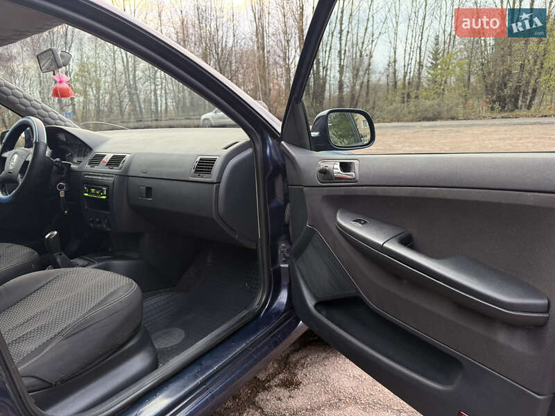 Хетчбек Skoda Fabia 2003 в Бердичеві