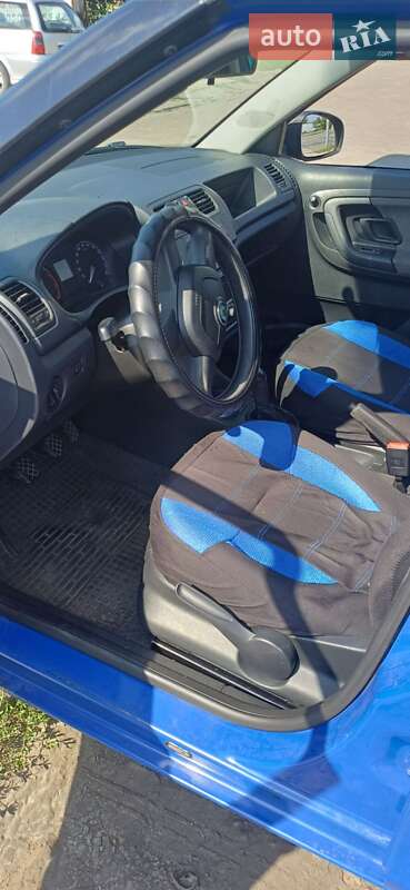 Хэтчбек Skoda Fabia 2009 в Киеве