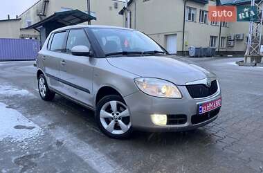 Хэтчбек Skoda Fabia 2009 в Рожище