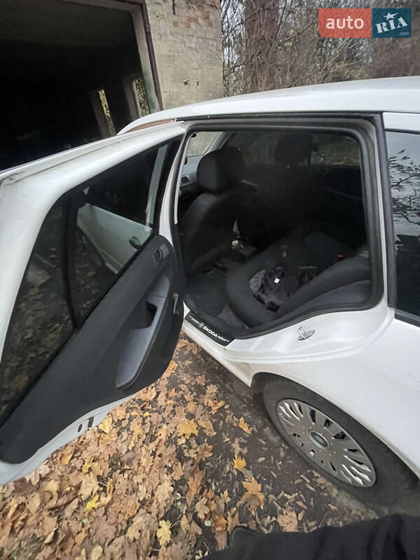 Универсал Skoda Fabia 2007 в Полтаве