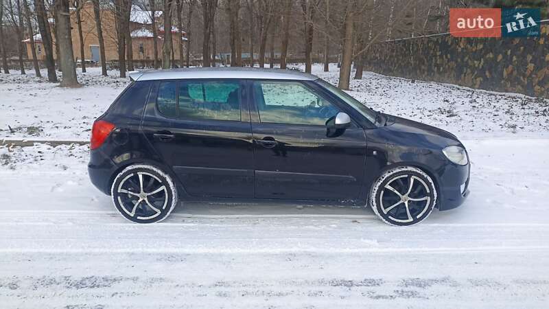 Хетчбек Skoda Fabia 2009 в Луцьку