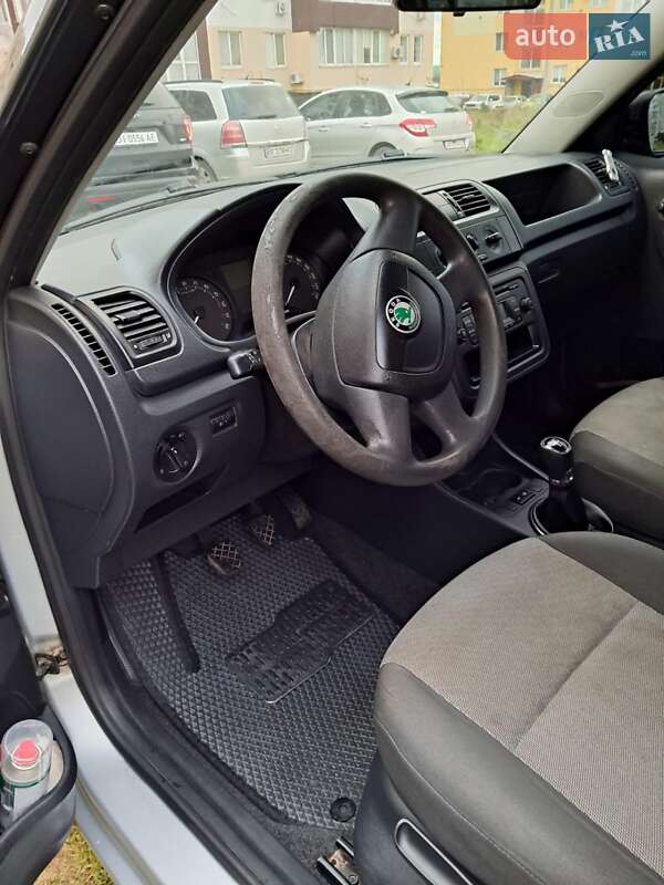 Хэтчбек Skoda Fabia 2012 в Одессе