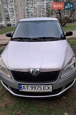 Хэтчбек Skoda Fabia 2012 в Южном
