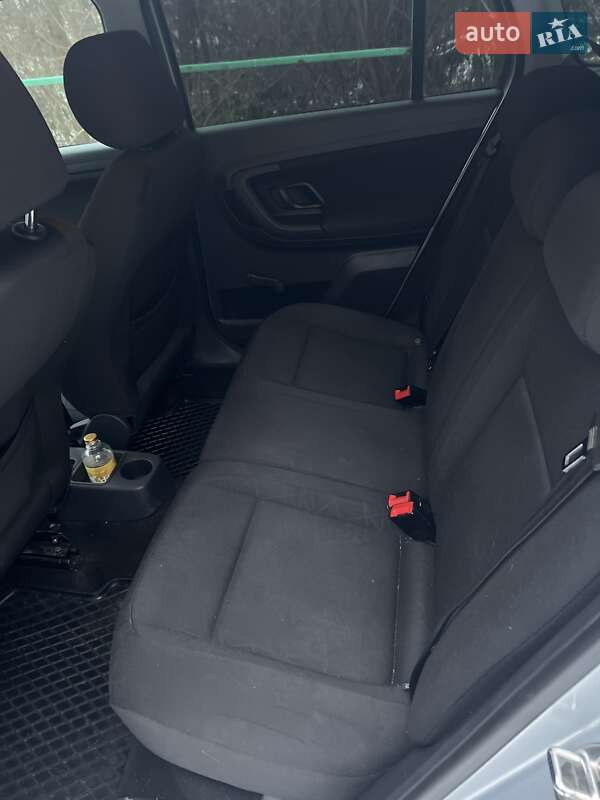 Универсал Skoda Fabia 2011 в Ужгороде