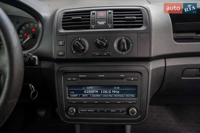 Хетчбек Skoda Fabia 2011 в Києві