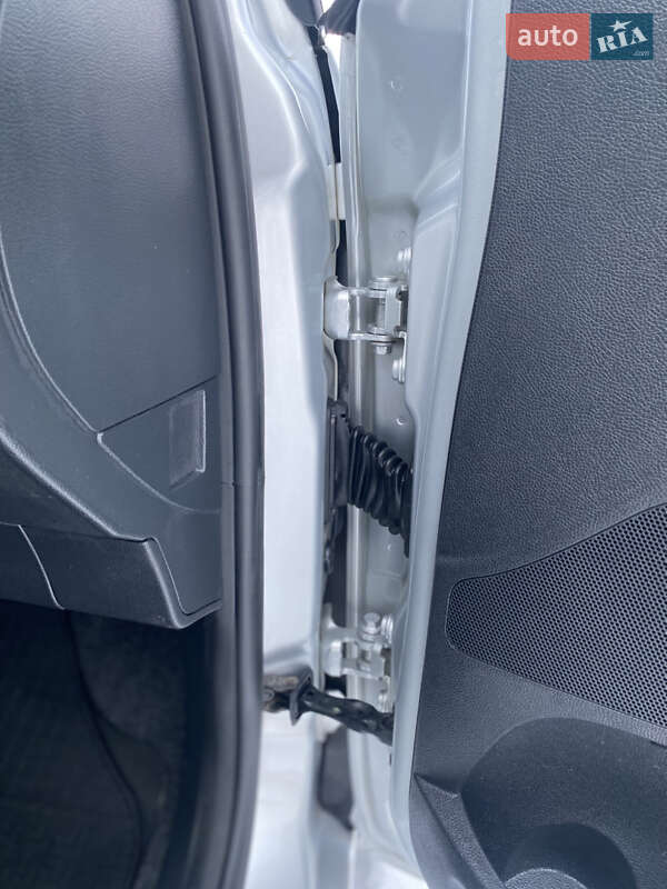 Универсал Skoda Fabia 2009 в Хороле