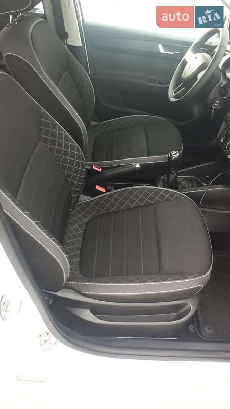 Хэтчбек Skoda Fabia 2019 в Виннице
