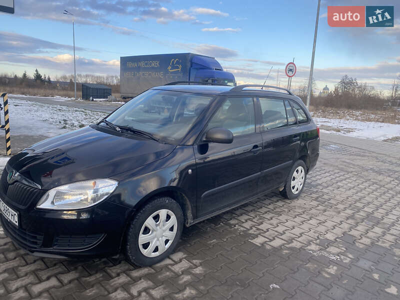Універсал Skoda Fabia 2011 в Івано-Франківську