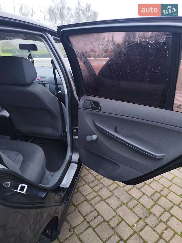 Хэтчбек Skoda Fabia 2004 в Червоногригорьевцы фото 6 Хэтчбек Skoda Fabia 2004 в Червоногригорьевцы