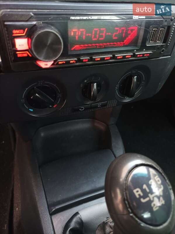 Хетчбек Skoda Fabia 2003 в Луцьку