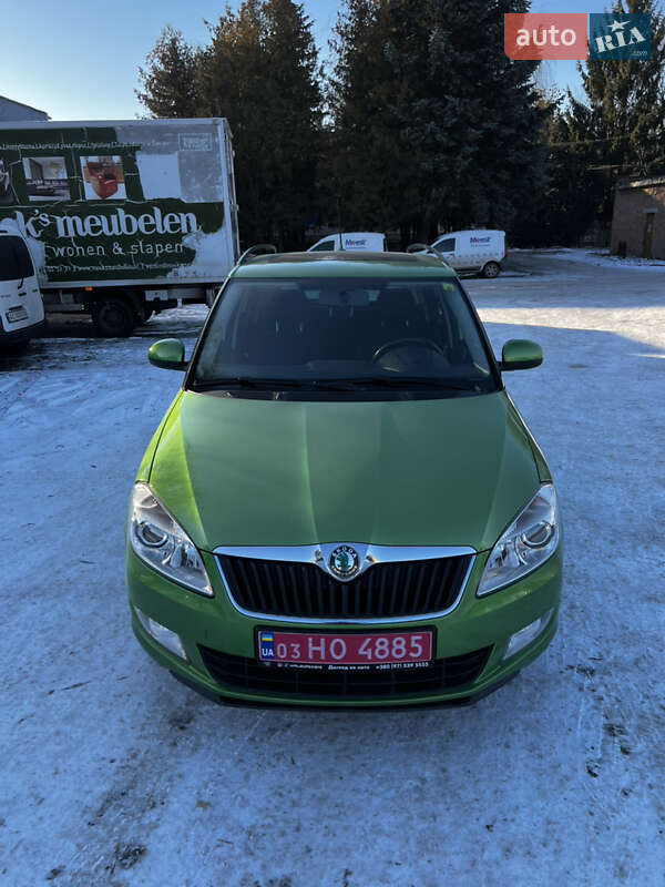 Универсал Skoda Fabia 2011 в Луцке