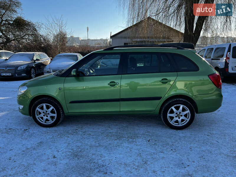 Универсал Skoda Fabia 2011 в Луцке