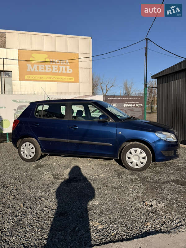Хэтчбек Skoda Fabia 2011 в Кривом Роге