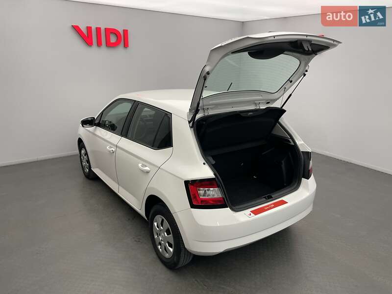 Хэтчбек Skoda Fabia 2018 в Киеве