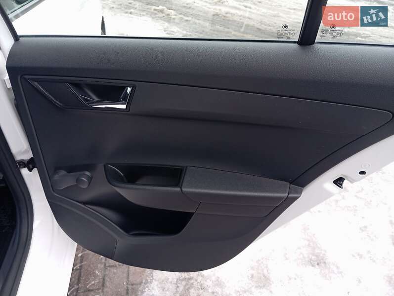 Универсал Skoda Fabia 2021 в Киеве