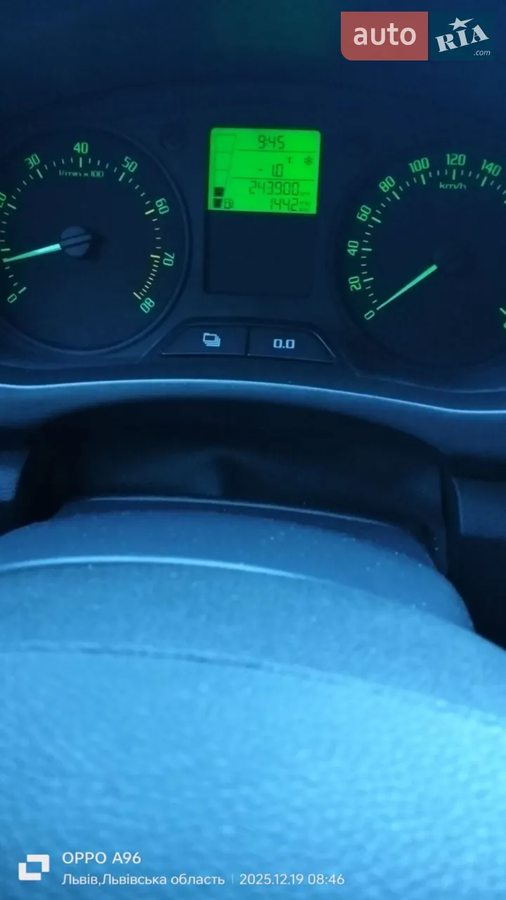 2012 Skoda Fabia - мініатюра 11