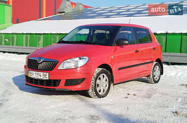 Хэтчбек Skoda Fabia 2011 в Киеве