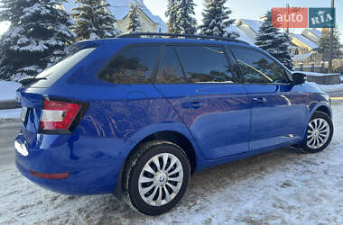 Универсал Skoda Fabia 2021 в Киеве