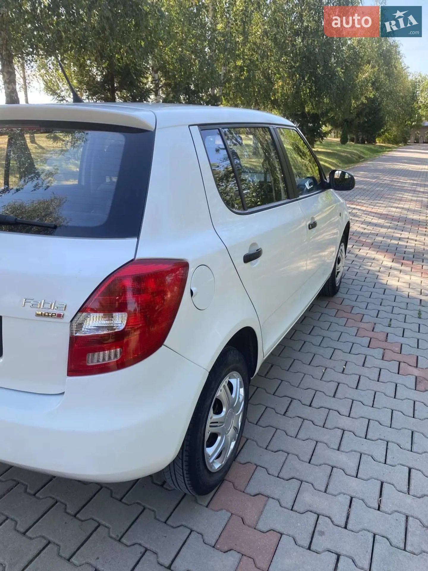 2010 Skoda Fabia - мініатюра 4