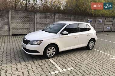 Хэтчбек Skoda Fabia 2017 в Ужгороде