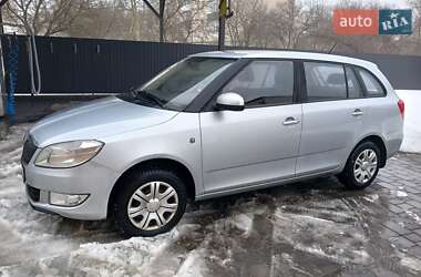 Универсал Skoda Fabia 2012 в Староконстантинове