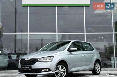 Хэтчбек Skoda Fabia 2020 в Киеве
