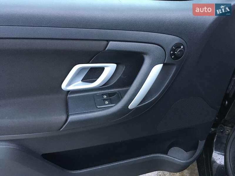 Хэтчбек Skoda Fabia 2009 в Харькове