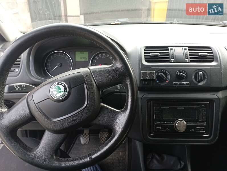 Універсал Skoda Fabia 2012 в Ужгороді фото 2 Універсал Skoda Fabia 2012 в Ужгороді