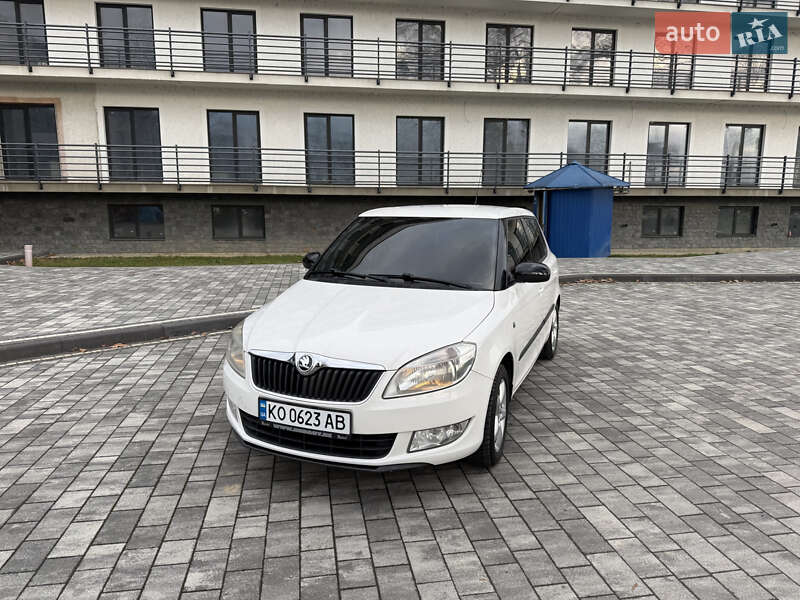 Skoda Fabia 2012 Skoda Fabia 2012