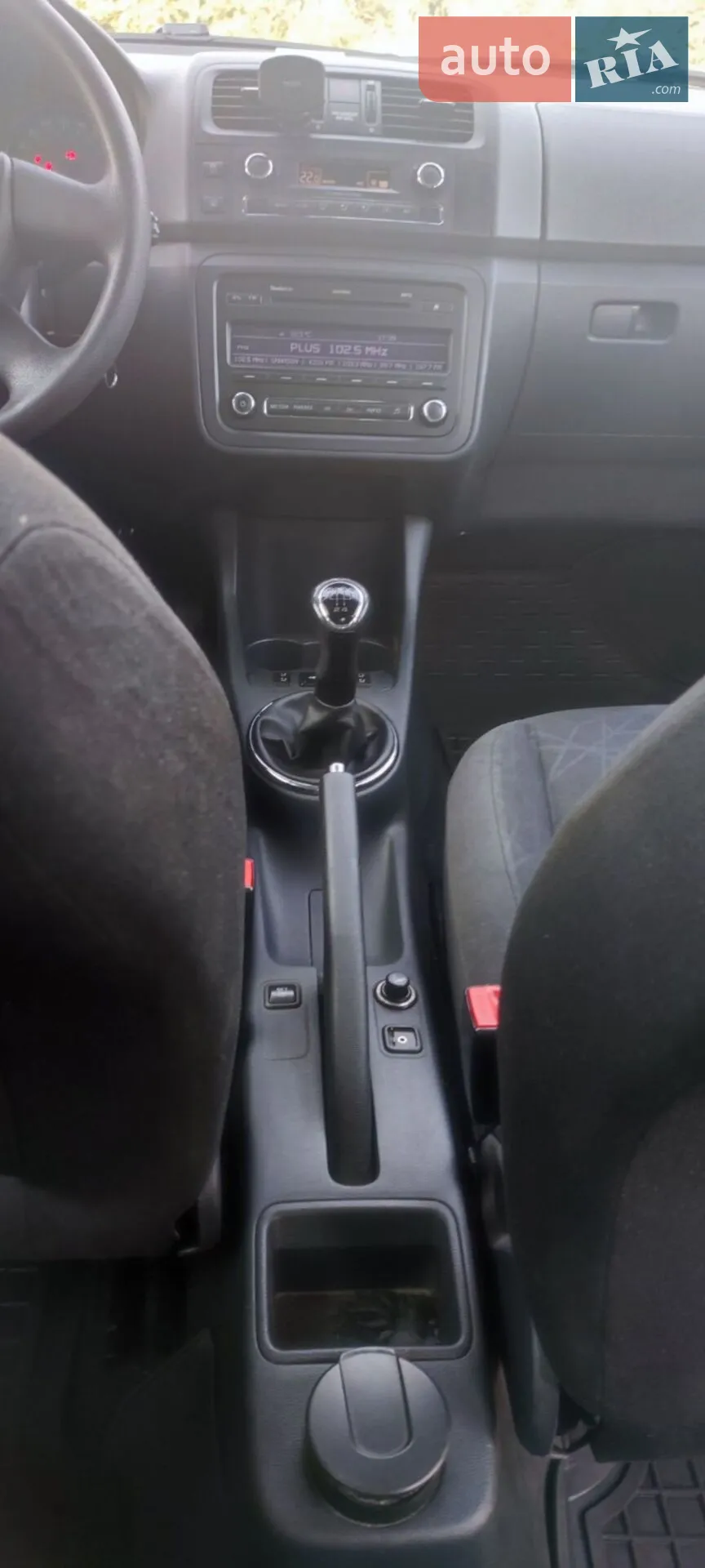 2011 Skoda Fabia - мініатюра 6