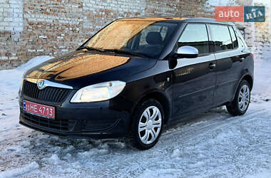 Хэтчбек Skoda Fabia 2011 в Луцке