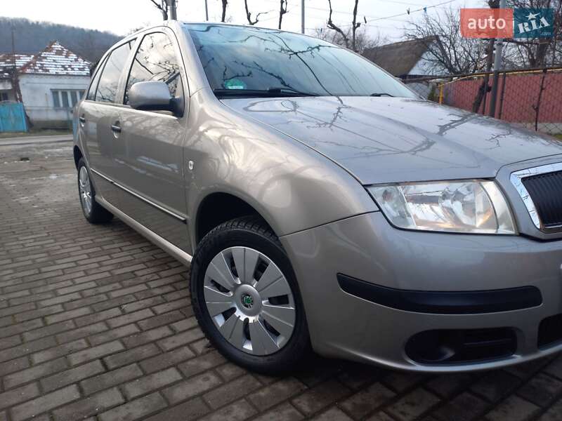 Хэтчбек Skoda Fabia 2006 в Мукачево
