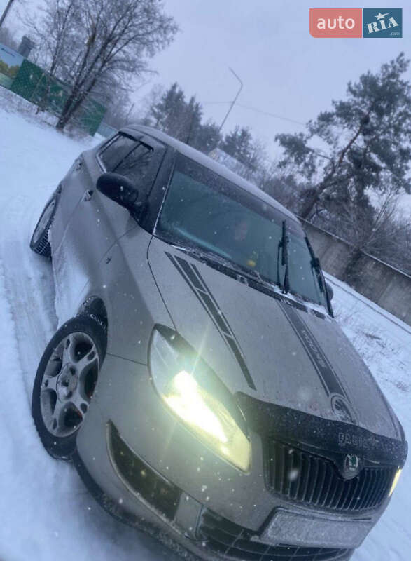 Skoda Fabia 2010 Skoda Fabia 2010