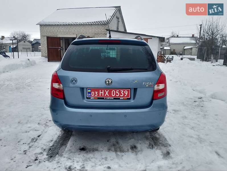 Универсал Skoda Fabia 2009 в Луцке