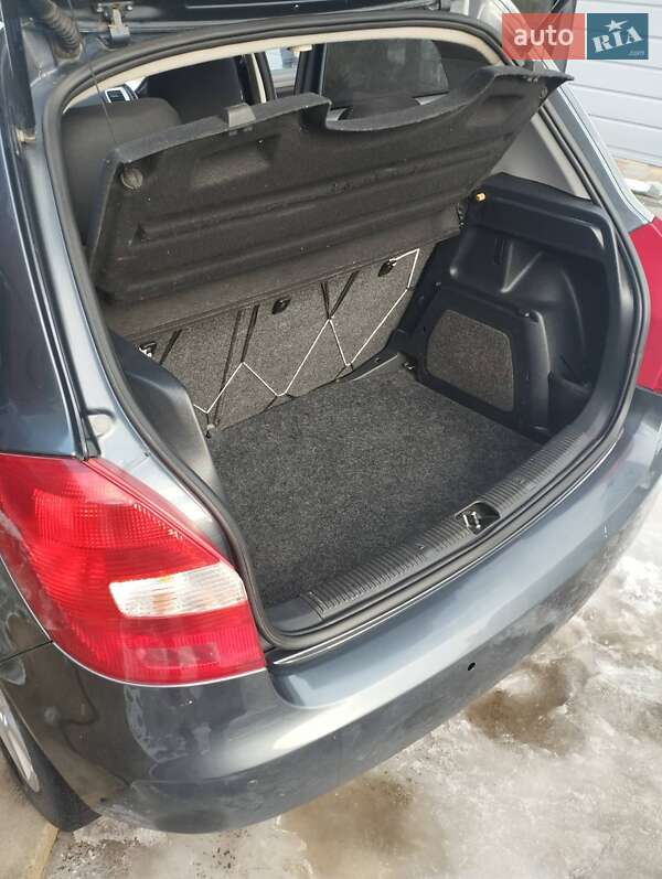 Хэтчбек Skoda Fabia 2007 в Милиево фото 4 Хэтчбек Skoda Fabia 2007 в Милиево