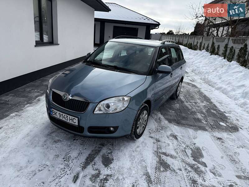 Универсал Skoda Fabia 2008 в Ровно фото 2 Универсал Skoda Fabia 2008 в Ровно