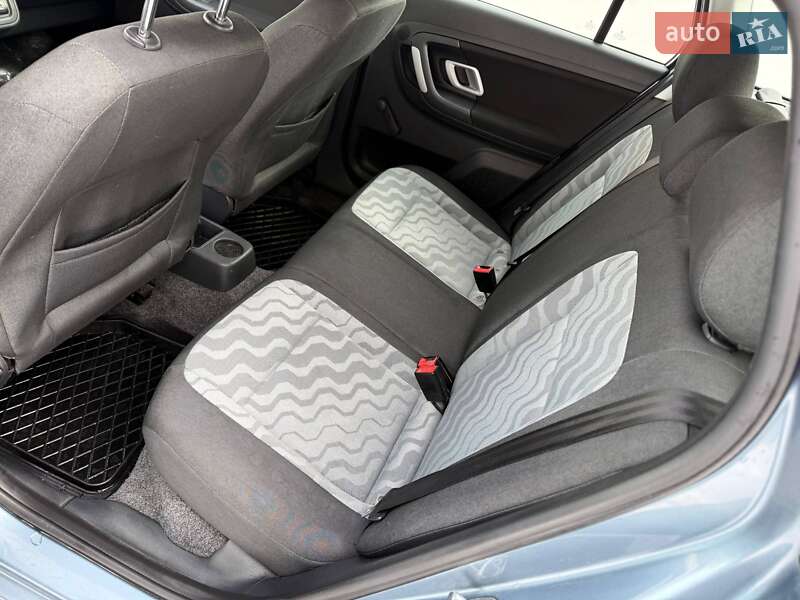 Универсал Skoda Fabia 2008 в Ровно фото 15 Универсал Skoda Fabia 2008 в Ровно