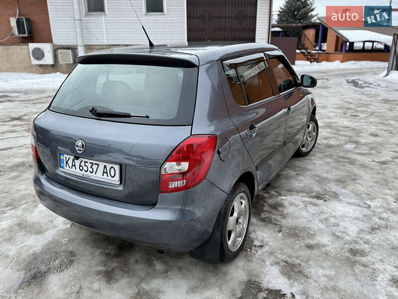 Хэтчбек Skoda Fabia 2007 в Киеве