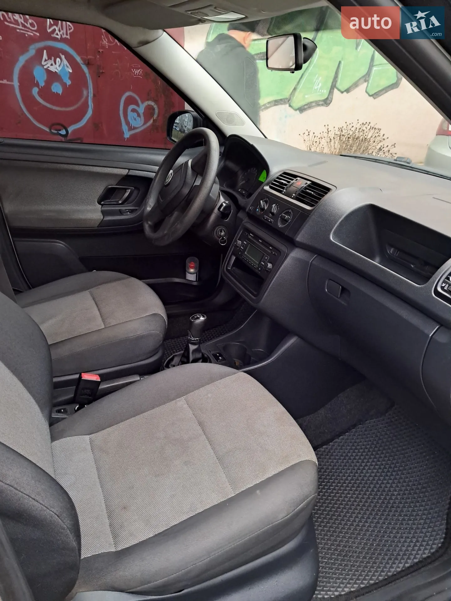 2011 Skoda Fabia - мініатюра 6