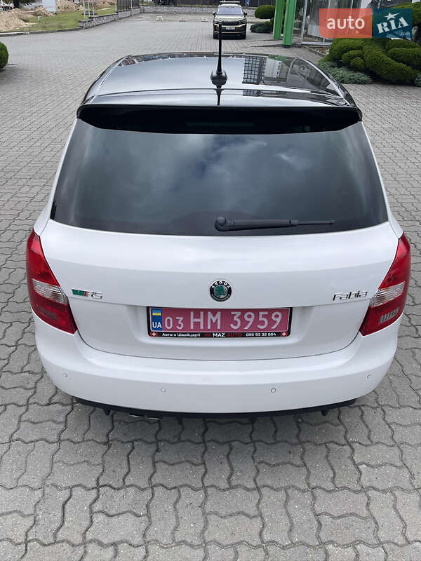 Хэтчбек Skoda Fabia 2012 в Луцке