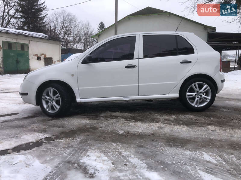 Хэтчбек Skoda Fabia 2003 в Самборе фото 17 Хэтчбек Skoda Fabia 2003 в Самборе