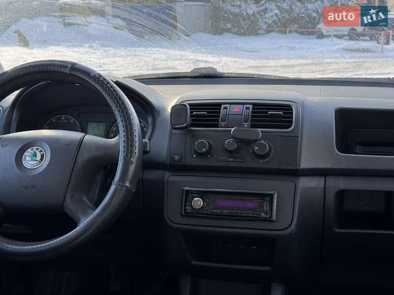 Хэтчбек Skoda Fabia 2008 в Киеве фото 13 Хэтчбек Skoda Fabia 2008 в Киеве